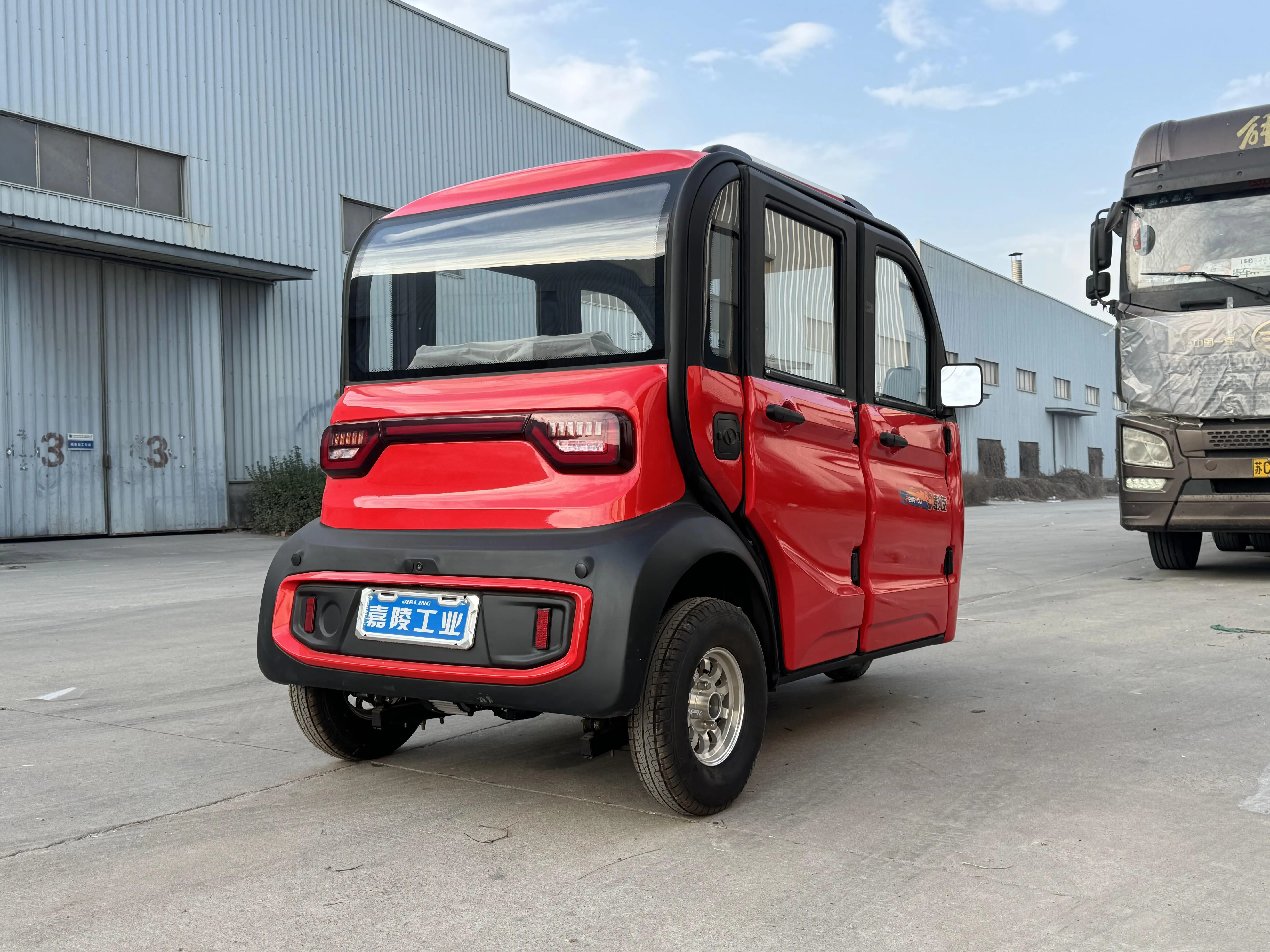 LB-ZRJS 5 doors 3 seats Handlebar type three wheels electric pedicab passenger scooter Battery Rickshaw