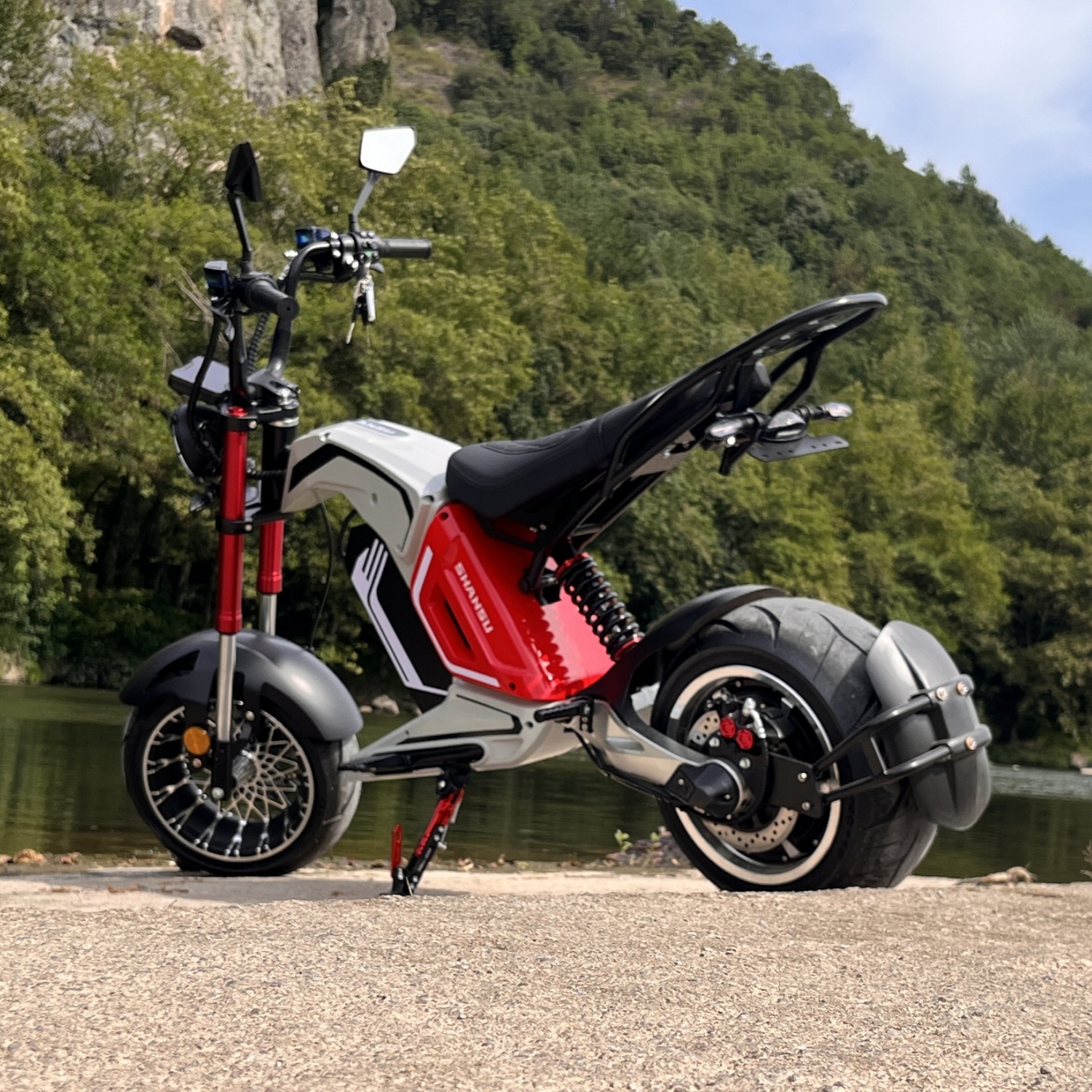 GaeaCycle HM-8 Factory Price 60V 3000W Long Range Street Legal E Chopper Citycoco Electric Scooter with COC in Eu Warehouse